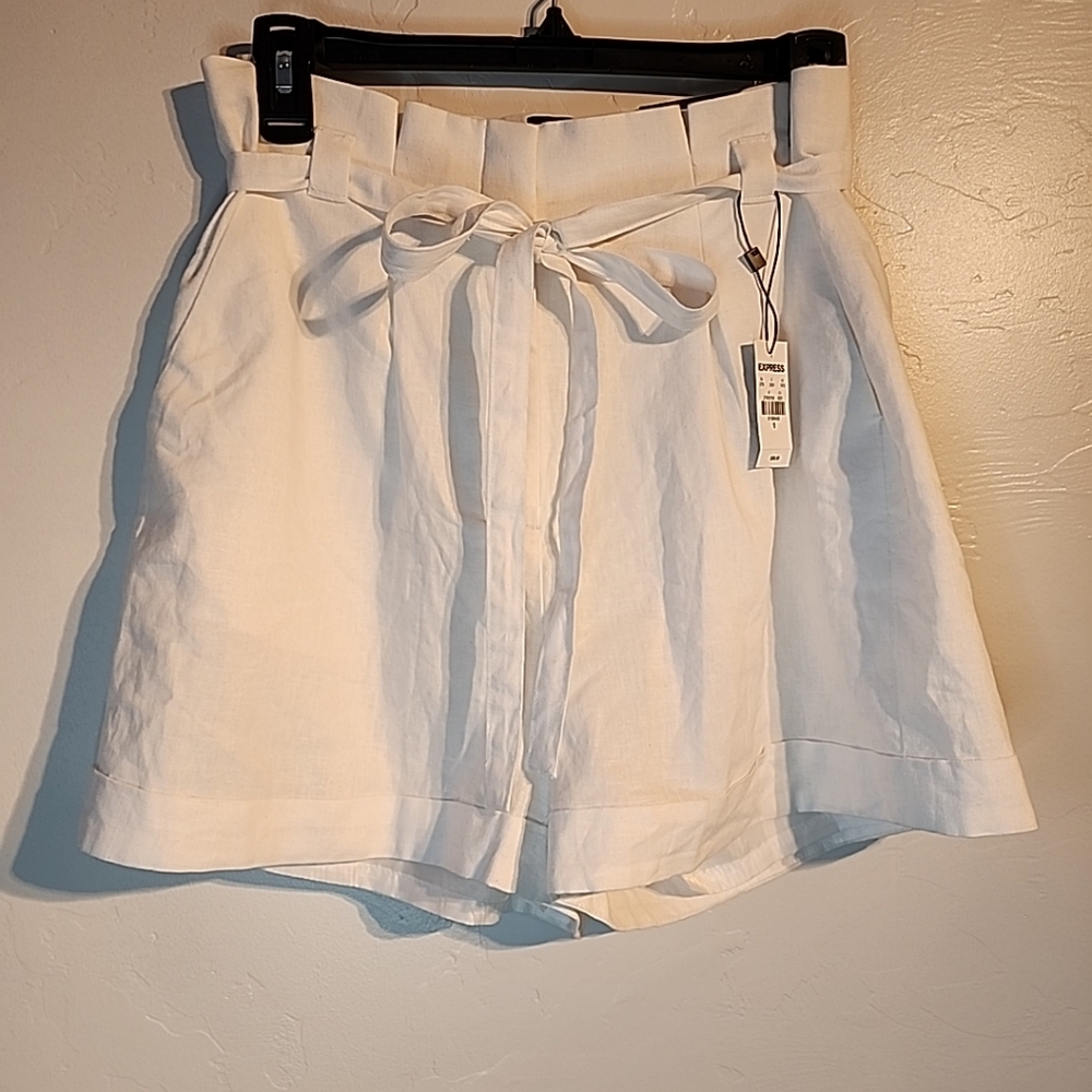 Express Shorts Womens 10 Shortie Super High Rise White Linen/Rayon NEW